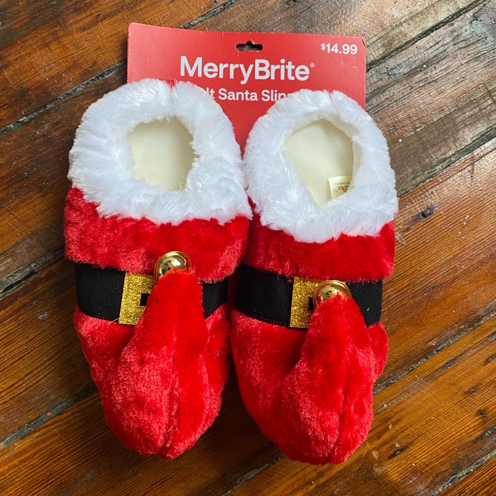 NWT Santa Slippers 7 7.5 8 8.5 M Red White Jingle Bells Christmas Holidays NEW